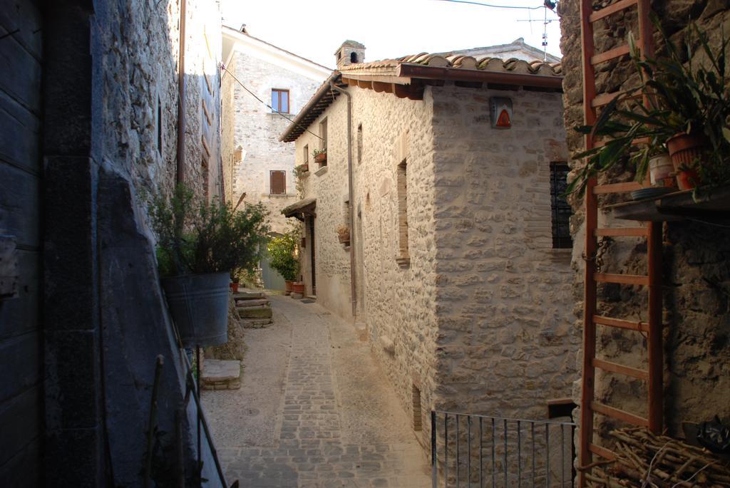 Il Paradiso Nel Borgo Arrone Ngoại thất bức ảnh