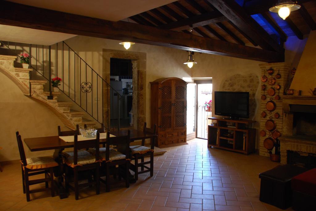 Il Paradiso Nel Borgo Arrone Ngoại thất bức ảnh