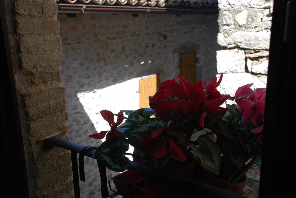 Il Paradiso Nel Borgo Arrone Ngoại thất bức ảnh